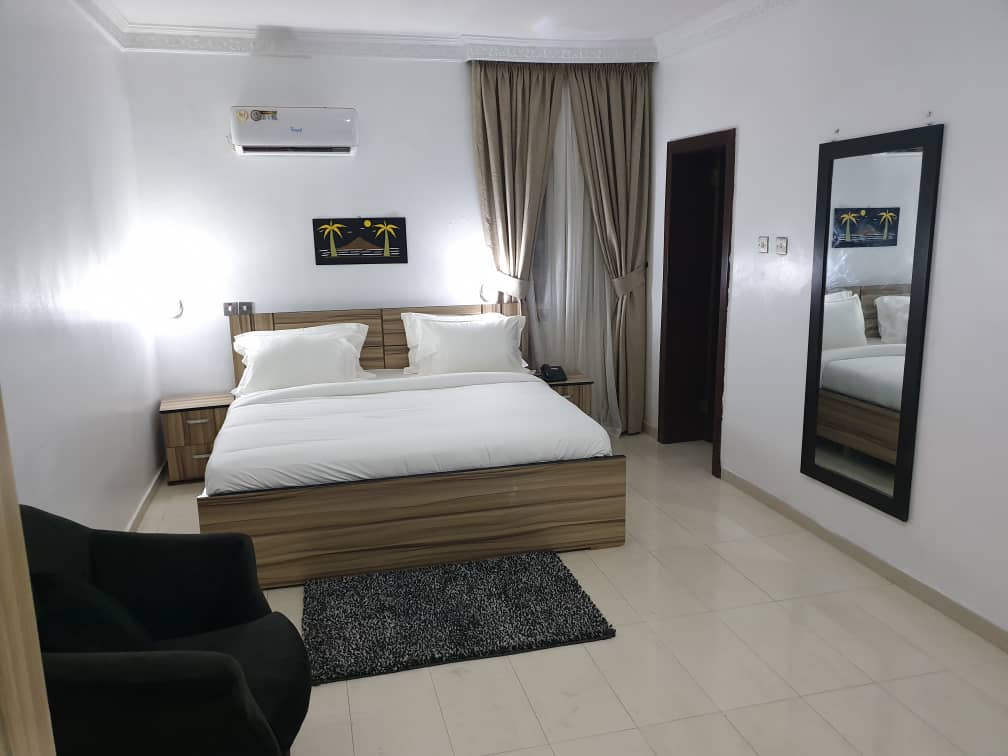 /web/uploads/116/H53 Suites/room-photos/Budget Single/h53 bud.jpg